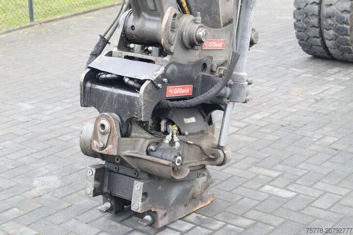 Escavatore gommato Volvo EW160 E | OILQUICK | ROTOTILT | DAMAGE / WORKIN...