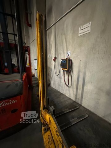 Smalle gangpad heftruck JUNGHEINRICH EKX 515 | 8500 mm | Schmalgang | Batterie 2017 |
