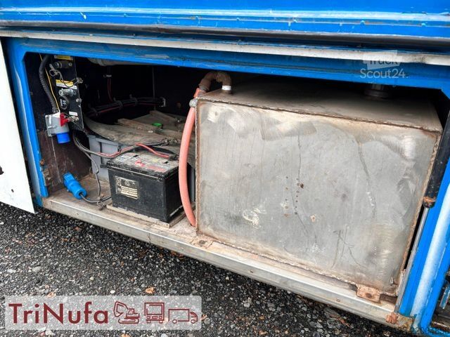 Sığır taşıma kamyonu VOLVO FH 12 Pferdetransporter | 401.304 KM | 6 Pferde