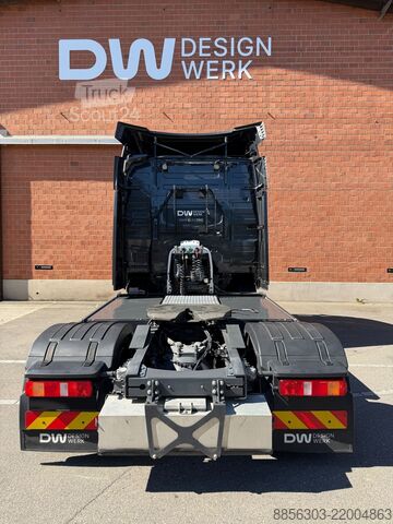 Zapreminski vučni traktor Designwerk Mid Cab 4x2T X-Low 340 kWh