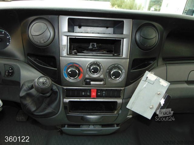 Furgon skrzyniowy IVECO Daily 35 S 11 A / P Maxi Postkoffer REGALSYSTEM