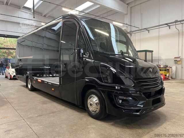 Autobus linee interurbane IVECO Daily