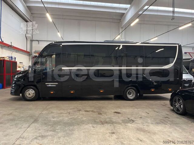 Autobus linee interurbane IVECO Daily