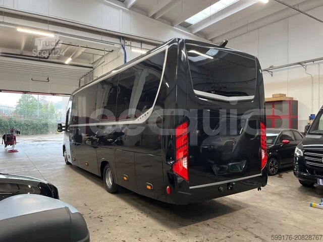 Autobus linee interurbane IVECO Daily