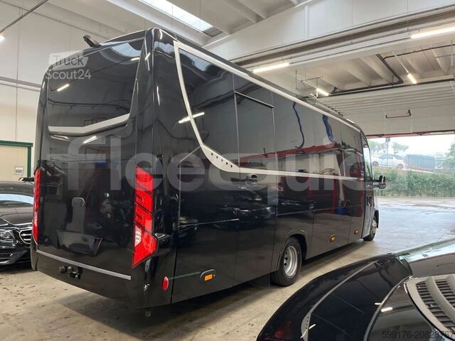 Autobus linee interurbane IVECO Daily