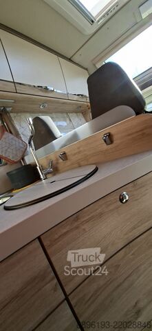 Camping-car semi-intégré Eura Mobil Eura Mobil Profila T 695 EB