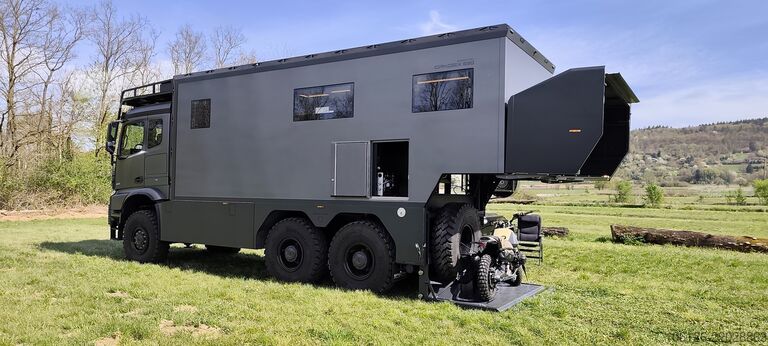 Vehículo de expedición 6x6 con elevador trasero Mercedes Arocs 6x6 SPECTRA Arocs