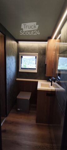 Vehículo de expedición 6x6 con elevador trasero Mercedes Arocs 6x6 SPECTRA Arocs