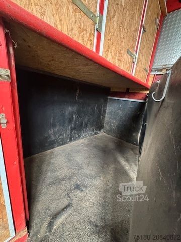 Veetransporter MERCEDES-BENZ 814 Pferdetransporter LKW 3-4 Pferde Wohnabt