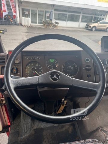 Veetransporter MERCEDES-BENZ 814 Pferdetransporter LKW 3-4 Pferde Wohnabt