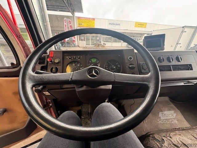 Veetransporter MERCEDES-BENZ 814 Pferdetransporter LKW 3-4 Pferde Wohnabt