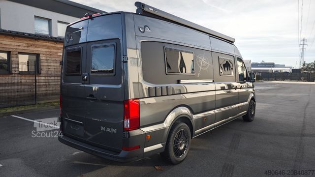 Campervan MEGAMOBIL Mega Lounge 680 S Twin Best Luxury Campervan