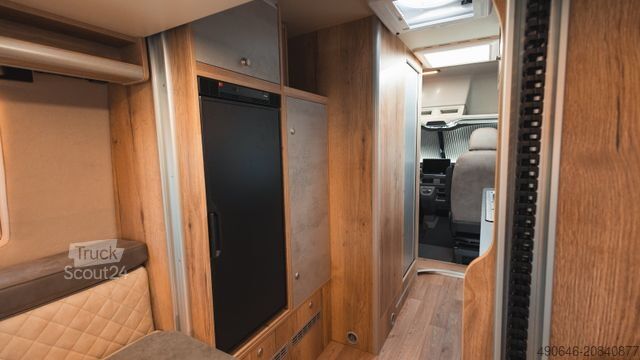 Campervan MEGAMOBIL Mega Lounge 680 S Twin Best Luxury Campervan