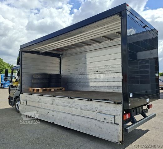 Vrachtwagen met bakwagen MERCEDES-BENZ 824 L Atego Tempomat Navi Schwenkwandkoffer