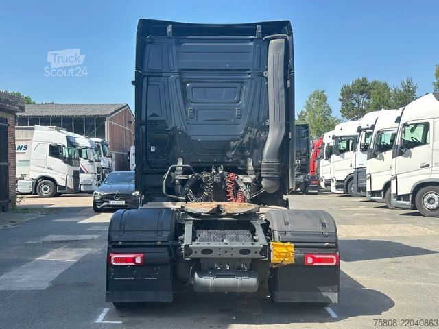 Standaard trekker MERCEDES-BENZ Actros 1848 Big Space 2 Tanks Retarder PPC Solos