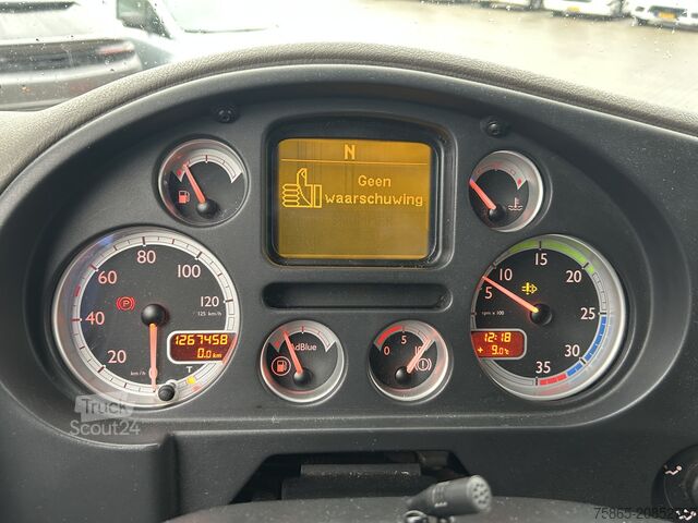 Koffer DAF FA LF 55 210 EEV / 14 Ton / Isolated Box / Load...