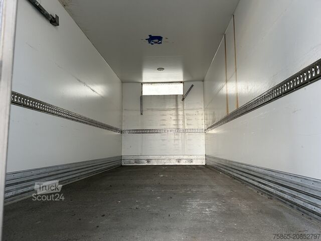 Koffer DAF FA LF 55 210 EEV / 14 Ton / Isolated Box / Load...