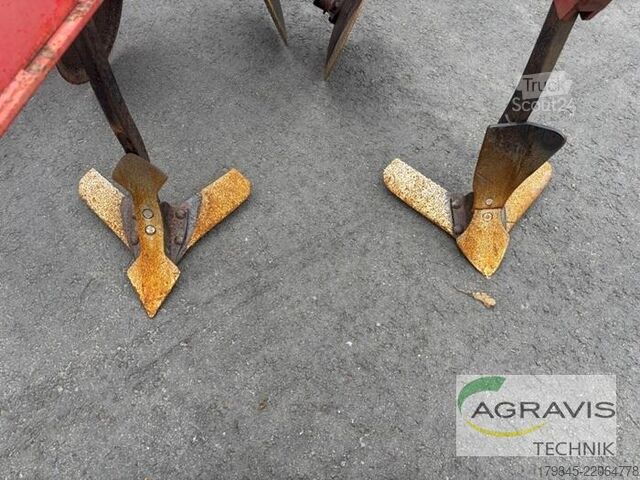 Tırmık kültivatör  FLÜGELSCHARGRUBBER Becker FLG 3000