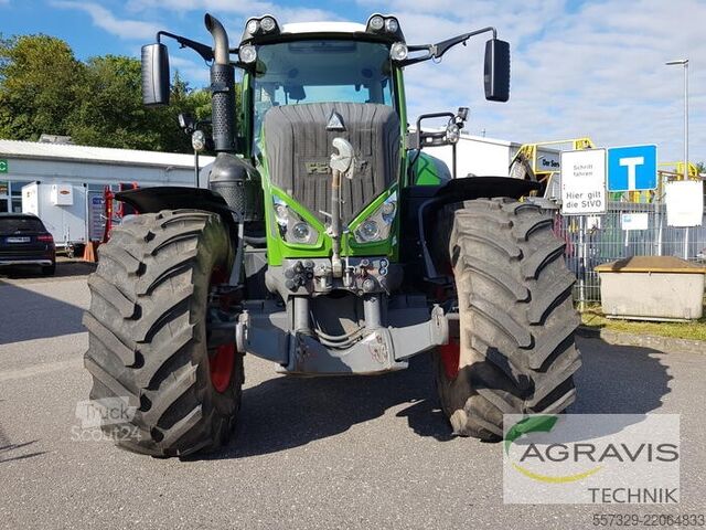 Traktors Fendt 828 VARIO S4