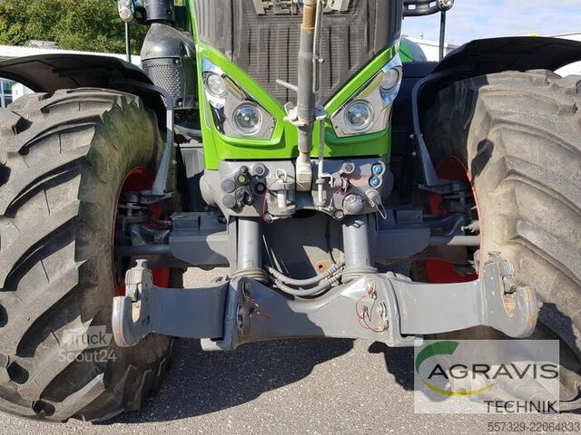 Traktors Fendt 828 VARIO S4