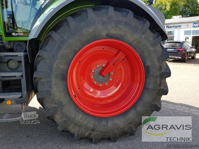 Traktors Fendt 828 VARIO S4