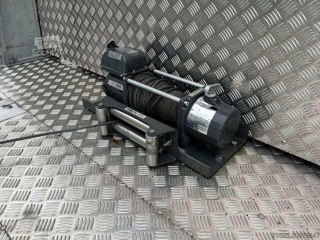 Furgón portacoches Mercedes-Benz Vario 612 D / Car - Machine Transporter 570 cm ...