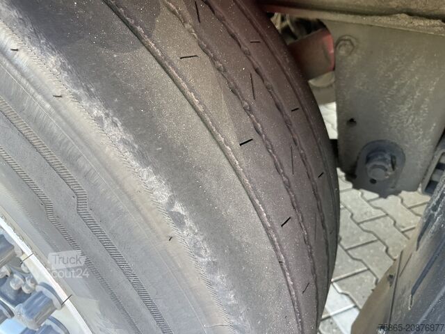 Maleta Schmitz Cargobull SCB S2 / Box Trailer / 2 axle Disk / NL Trailer...