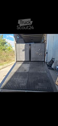 Sığır taşıma kamyonu Renault Midlum 180