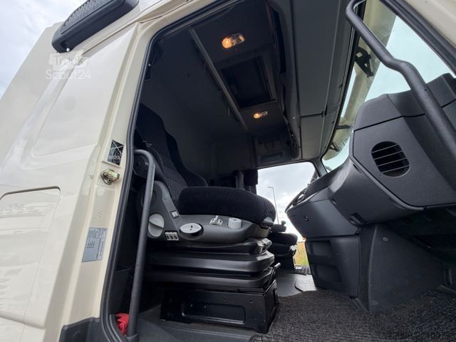 Стандартен влекач MERCEDES-BENZ Actros 1855 LS, MP3, EPS, V8, E5, Ahk, Voith