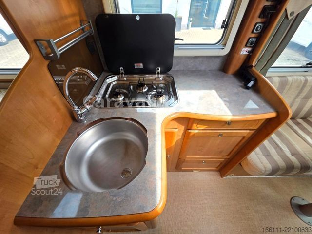 Интегриран кемпер RAPIDO 986F M - Festbett/Hubbett -  - Solar