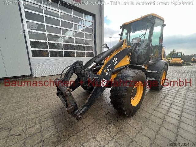 Nakladalec na kolesih JCB 409 -gebraucht-