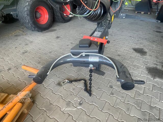 Technologie du foin CLAAS Liner 2700 Trend