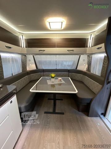 Karavāna HOBBY Prestige 720 KWFU Modell 2025 / 2500 Kg Achse