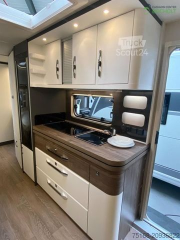 Lakókocsi HOBBY Excellent Edition 650 KMFe Modell 2026