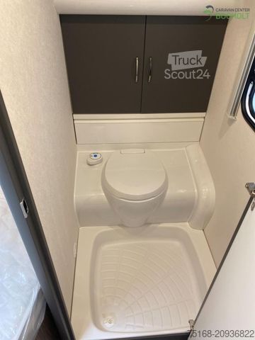 Lakókocsi HOBBY Excellent Edition 650 KMFe Modell 2026