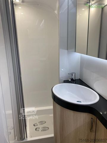 Wohnwagen HOBBY De Luxe 495 WFB Modell 2026