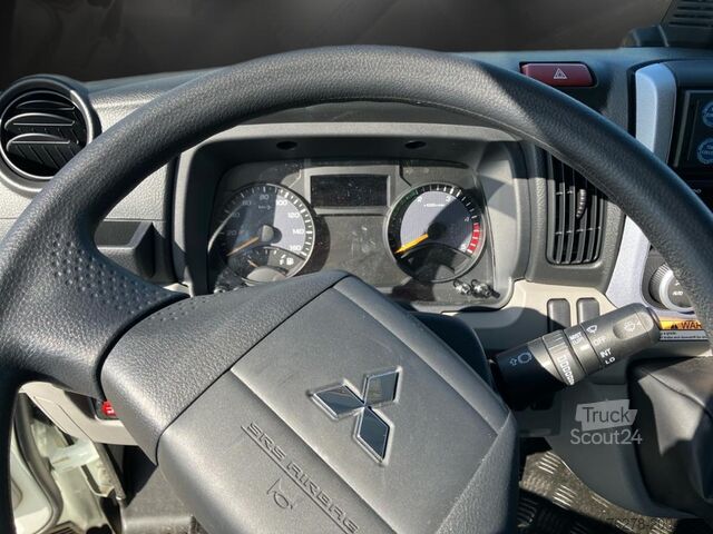 Furgon skrzyniowy Mitsubishi FUSO Fuso Canter 7C18 Koffer (Junge) Klimaaut.