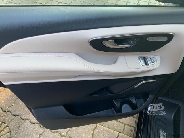 Minibus Mercedes-Benz V 300 d 4M AVANTGARDE, LANG - AMG, AIRMATIC, AHK