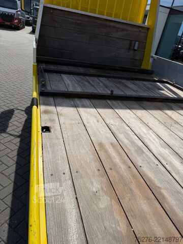 Furgão transportador de automóveis DAF LF 45 Machinetransporter Hydraulic ramps 48.000 km