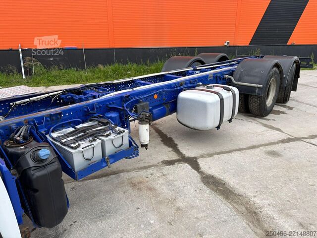 Кабина шасси Mercedes-Benz Antos 2532 6x2*4 CHASSIS L=8792 mm