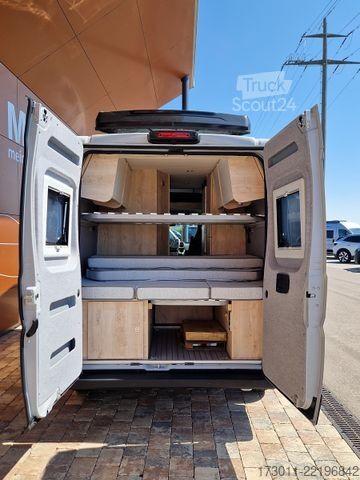 Karavan CLEVER Vario Kids Automat 5. Sitze Aufstelldach