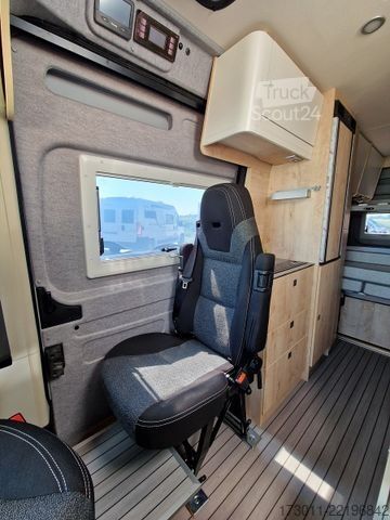 Karavan CLEVER Vario Kids Automat 5. Sitze Aufstelldach