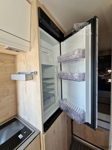 Karavan CLEVER Vario Kids Automat 5. Sitze Aufstelldach