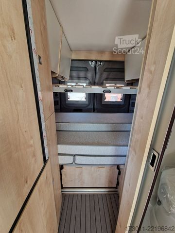 Karavan CLEVER Vario Kids Automat 5. Sitze Aufstelldach