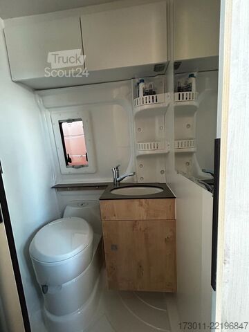Camper CLEVER Vario Kids 140PS Aufstelldach Full-Package