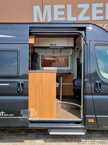 Autocamper PÖSSL Summit 640 Automat 180PS