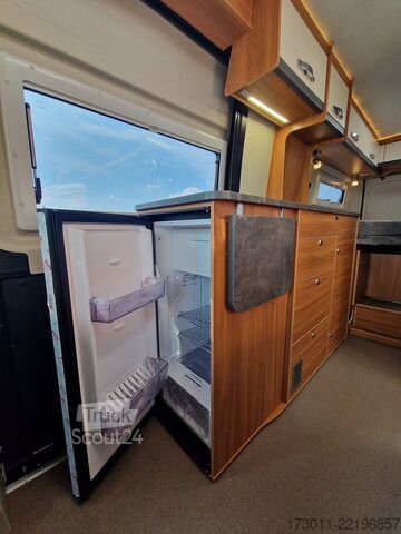 Autocamper PÖSSL Summit 640 Automat 180PS