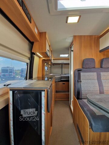 Autocamper PÖSSL Summit 640 Automat 180PS