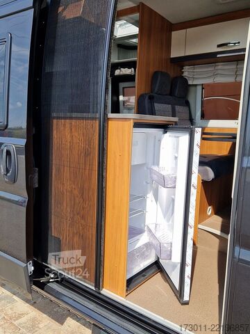 Autocamper PÖSSL Summit 640 Automat 180PS