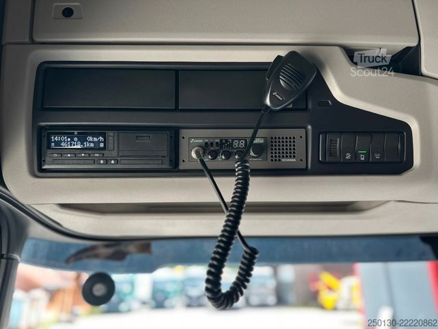Sığır taşıma kamyonu SCANIA P410 4x2LL HFR 1.Stock Viehzug/NAVI/KLIMA/ALU
